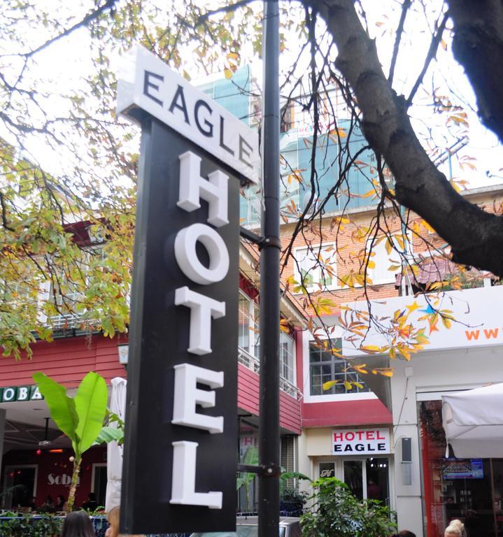 Hotel Eagle Tirana Quarto foto
